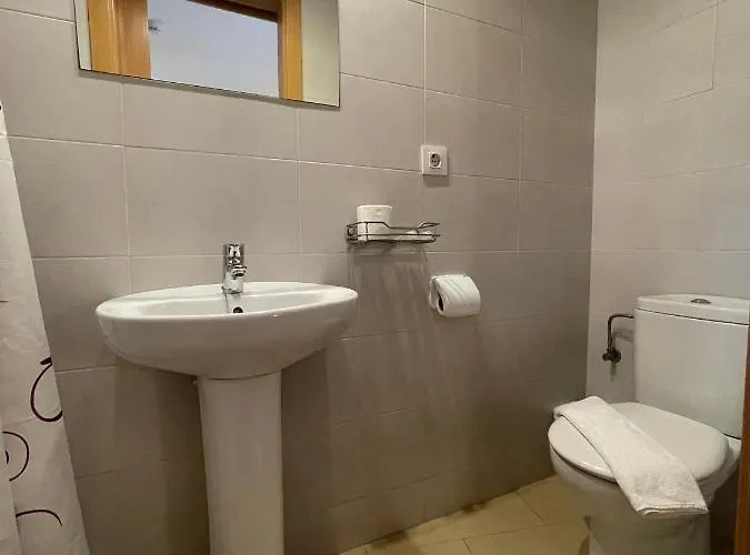 بيت ضيافة P&r Hostals Codolar 3*