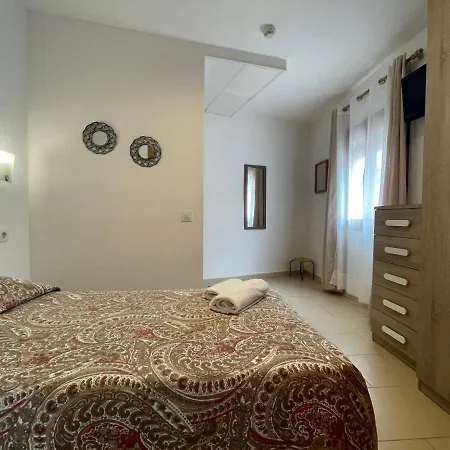 P&r Hostals Codolar Guest house 3*
