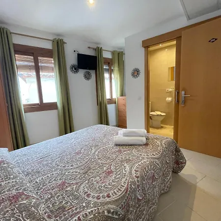 P&r Hostals Codolar Гостевой дом 3*