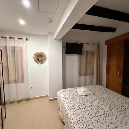 P&r Hostals Codolar Guest house