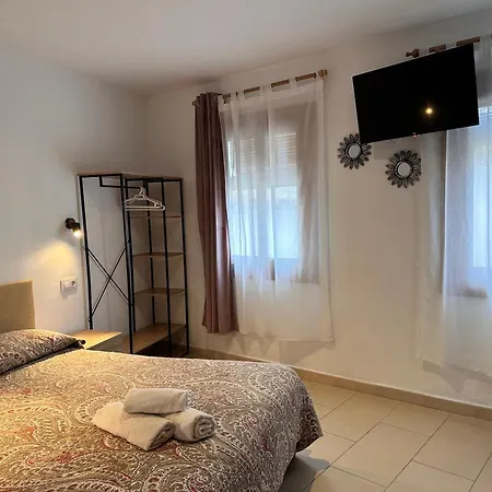 P&r Hostals Codolar 3*